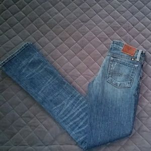 Lucky Brand jeans,sz 00/24,Like New but zipper bro